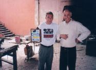 Buscadores de tesoros con detectores de metal y Georadares